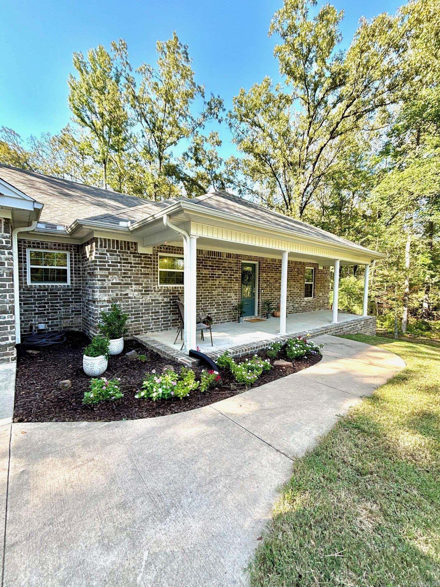 265 Pleasant Oaks Loop