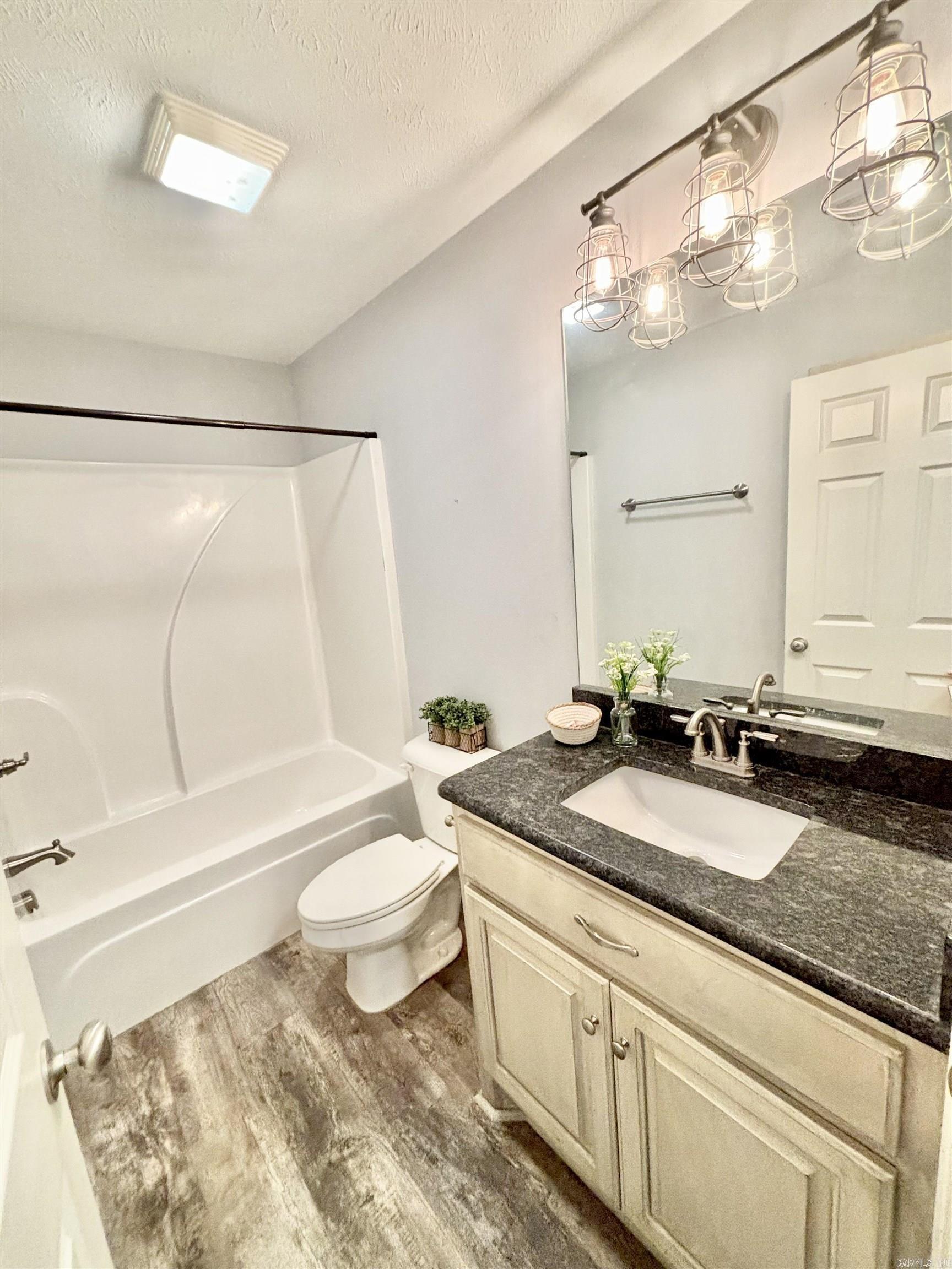 265 Pleasant Oaks Loop