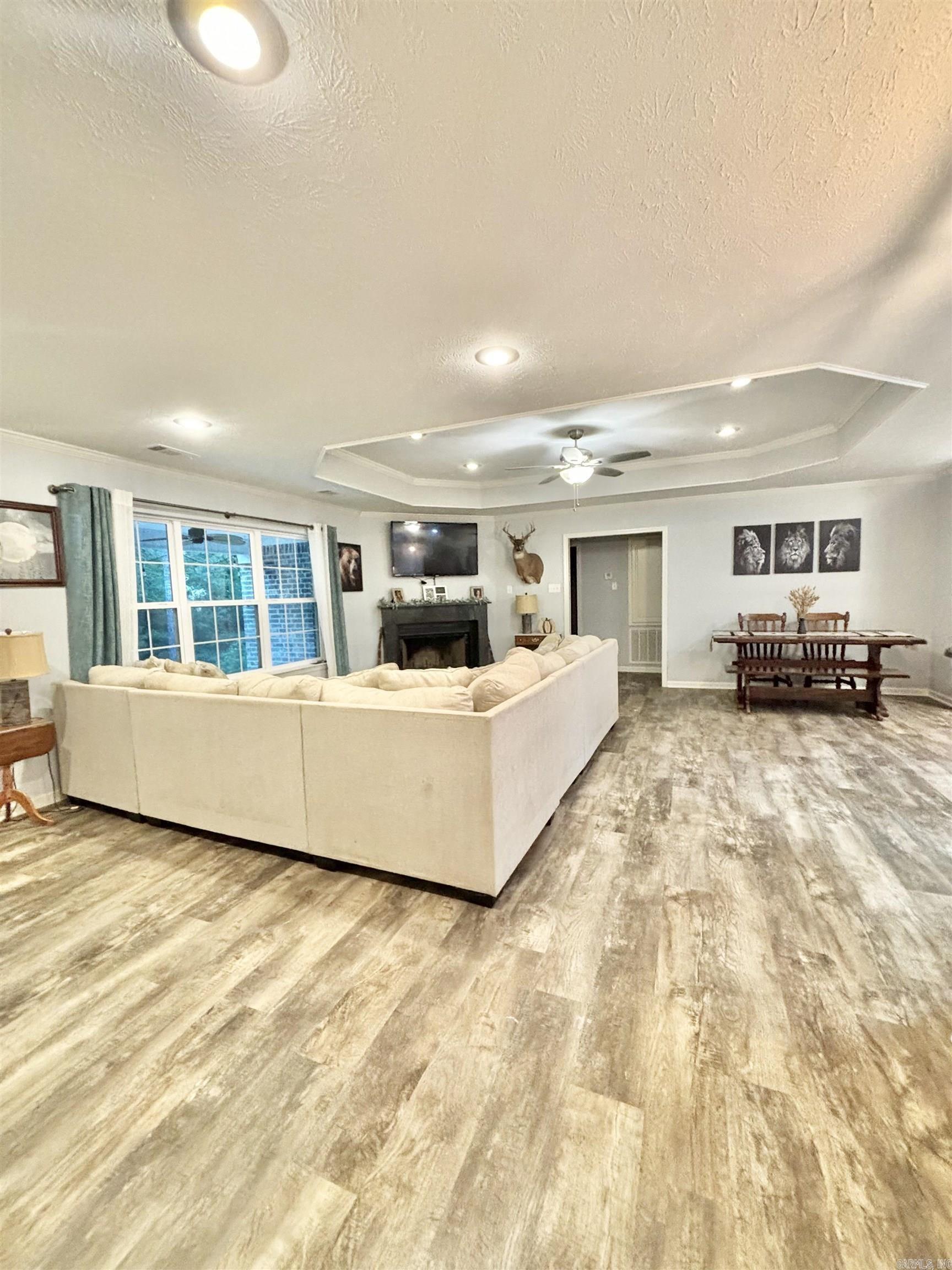 265 Pleasant Oaks Loop
