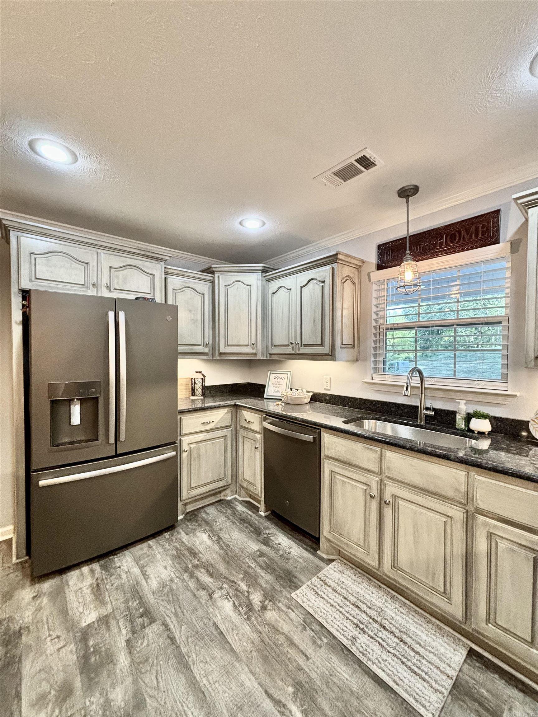 265 Pleasant Oaks Loop