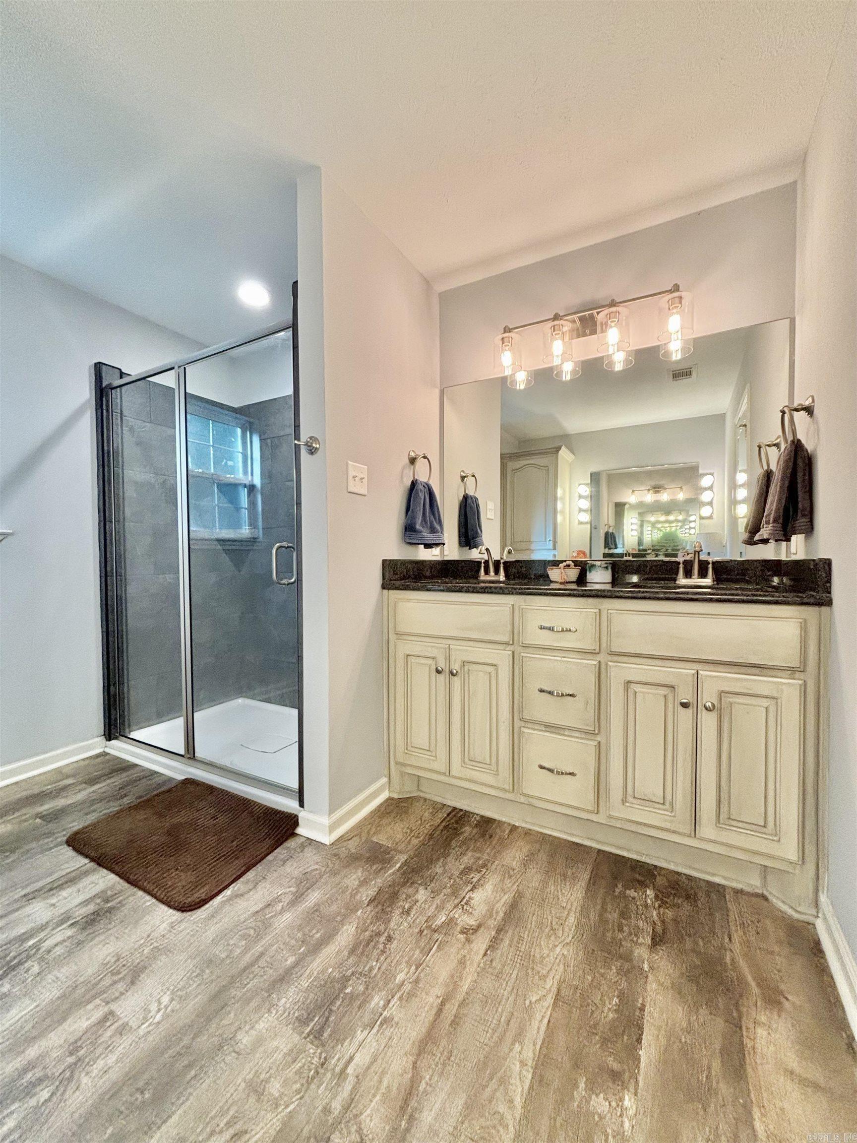 265 Pleasant Oaks Loop