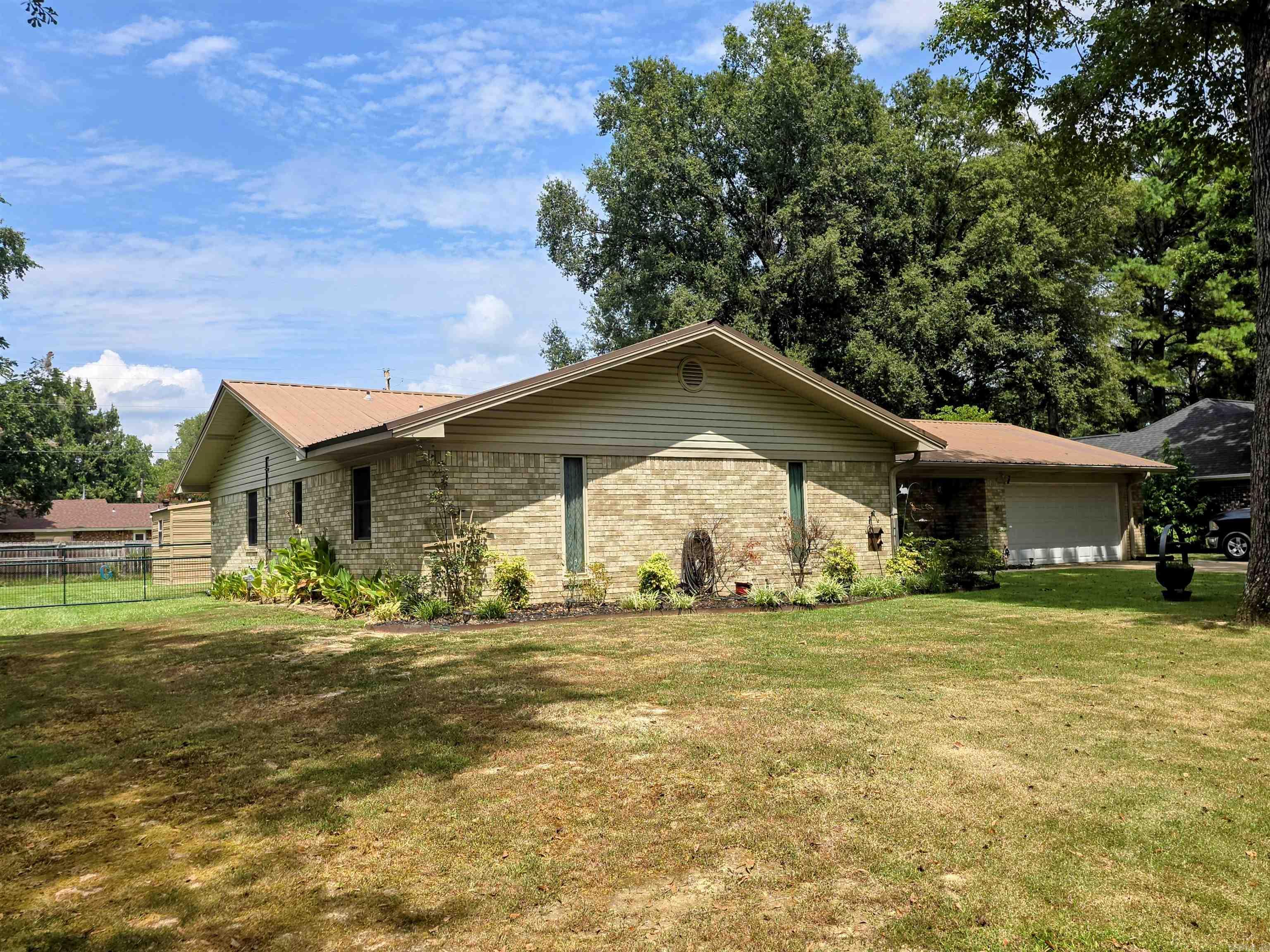 120 Jawanda Lane