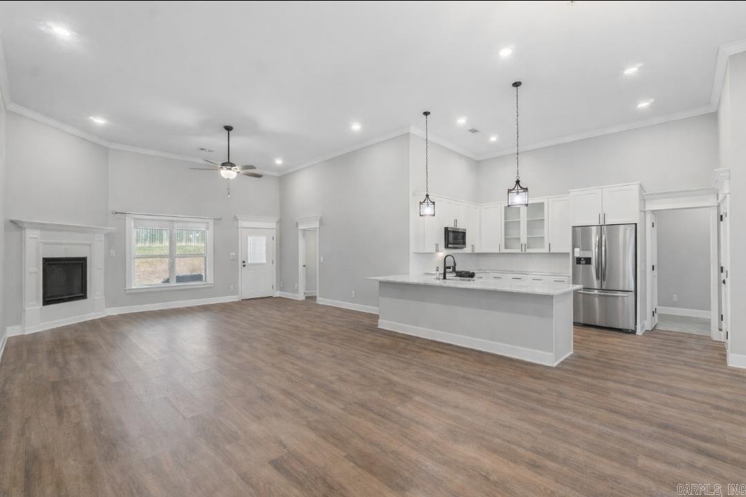 9138 Cliffside Dr