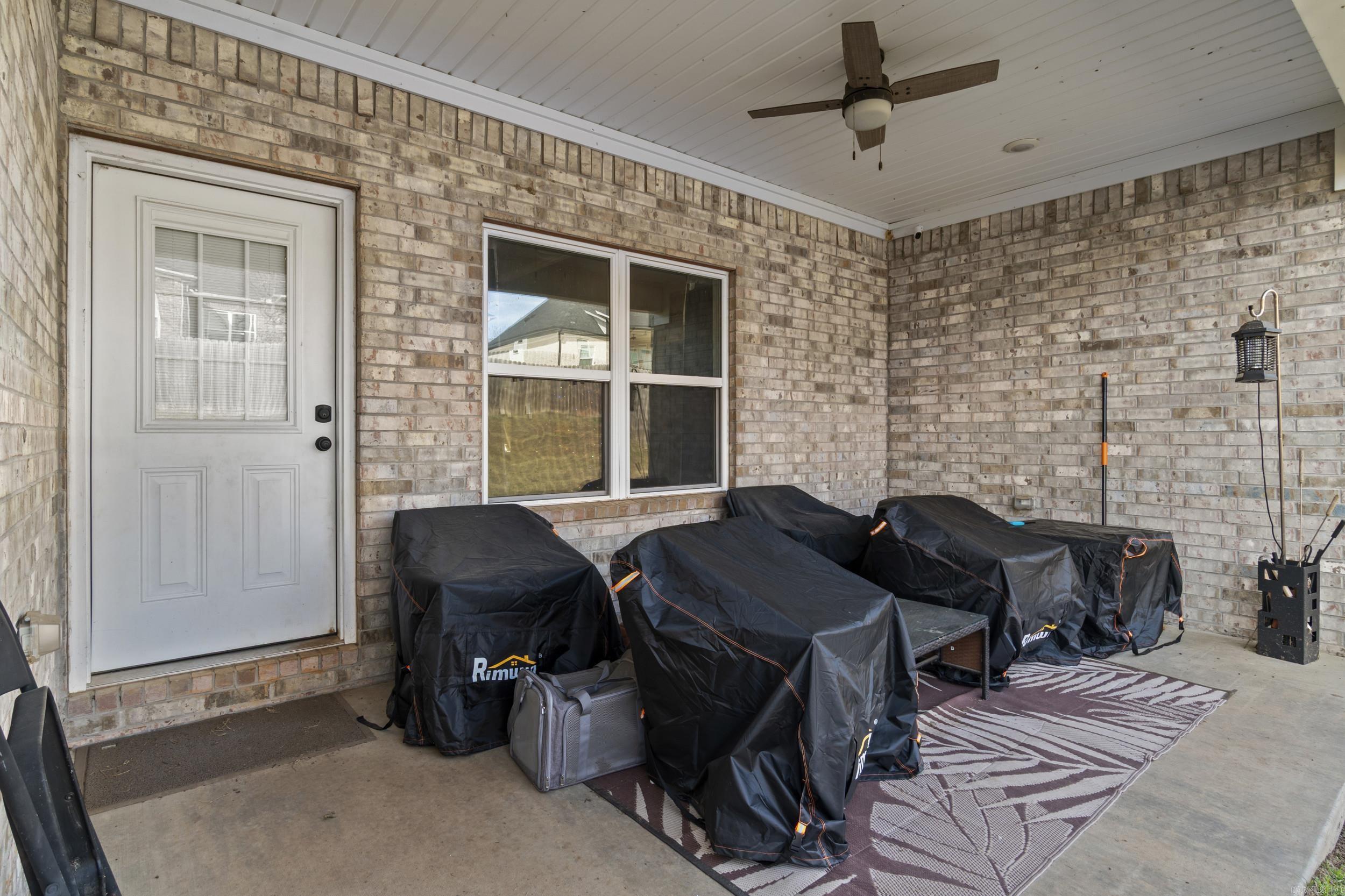9138 Cliffside Dr