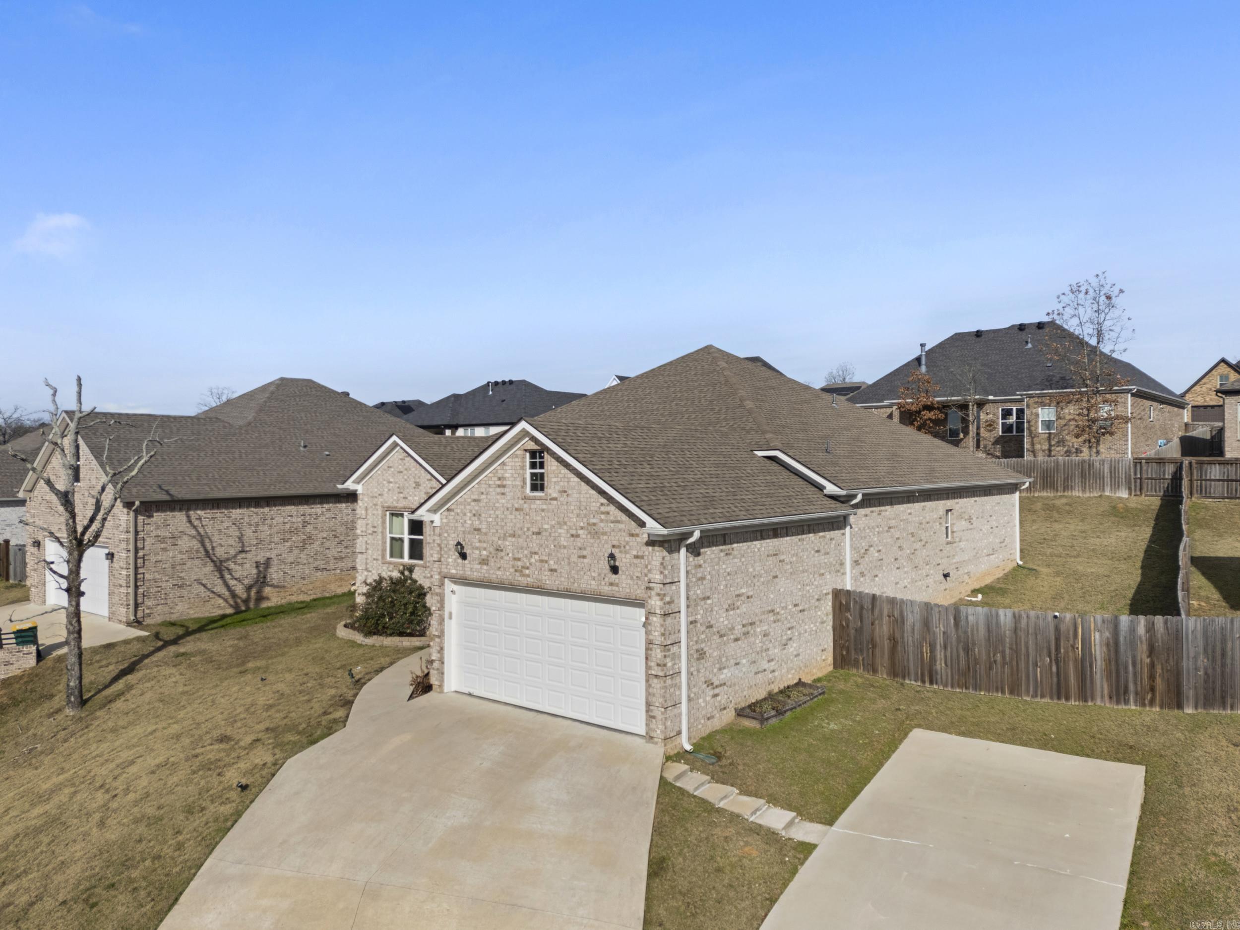 9138 Cliffside Dr