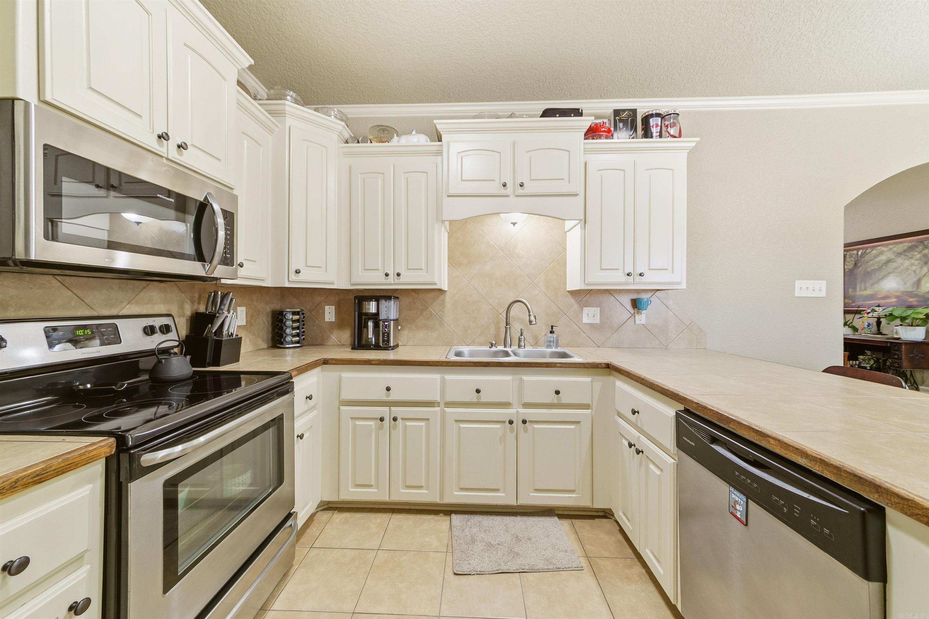 11 Bryson Drive