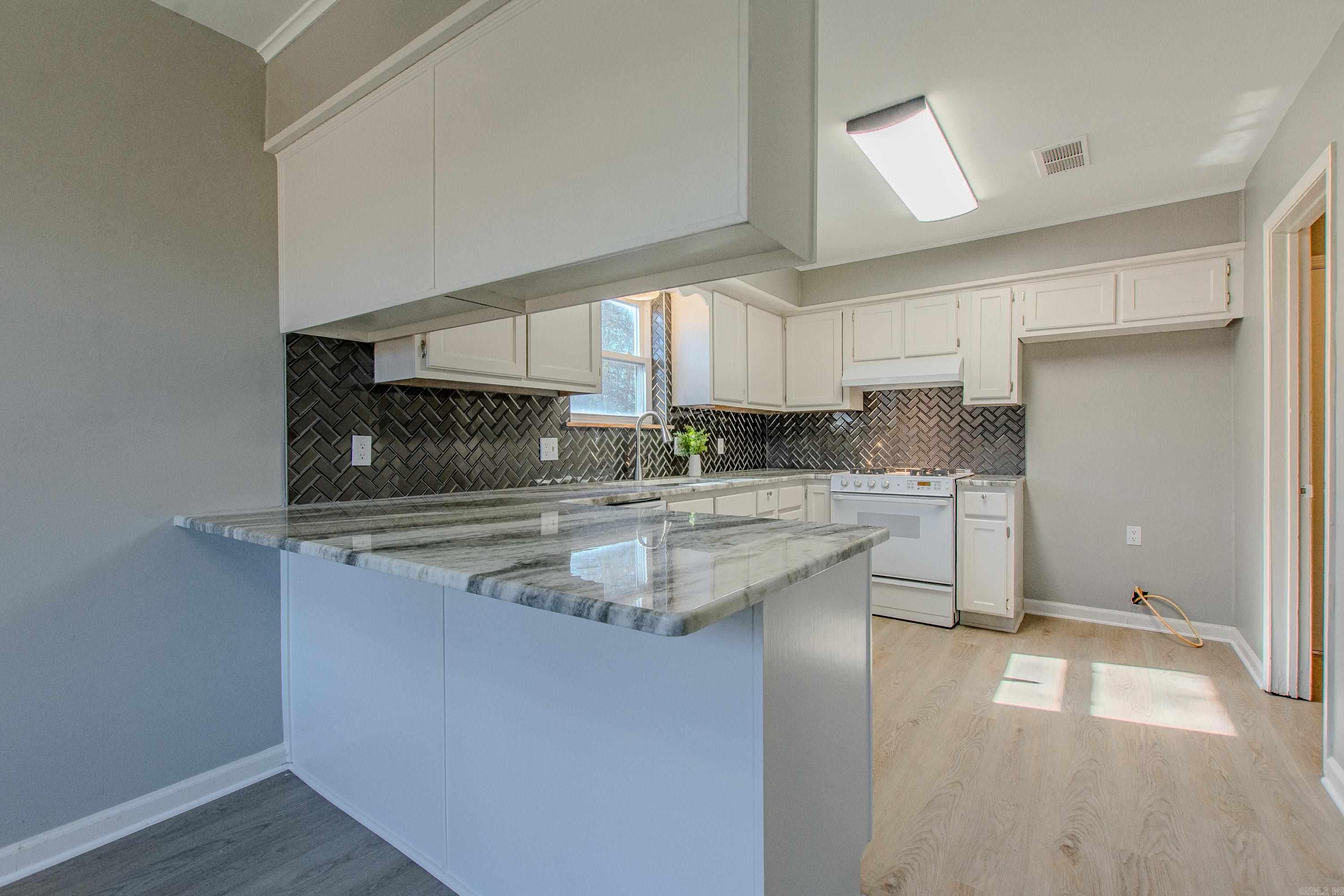 23 Creekridge Circle
