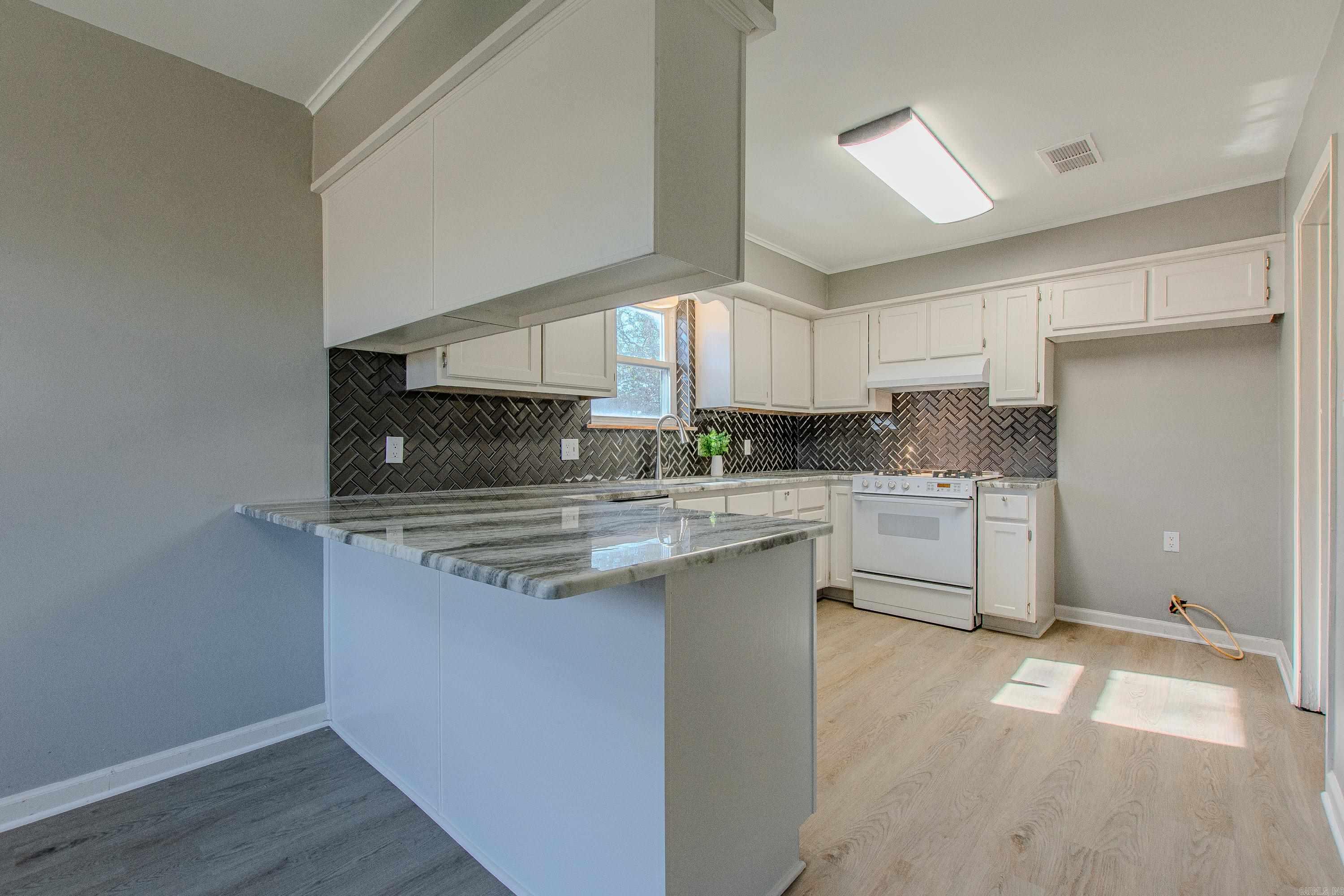 23 Creekridge Circle
