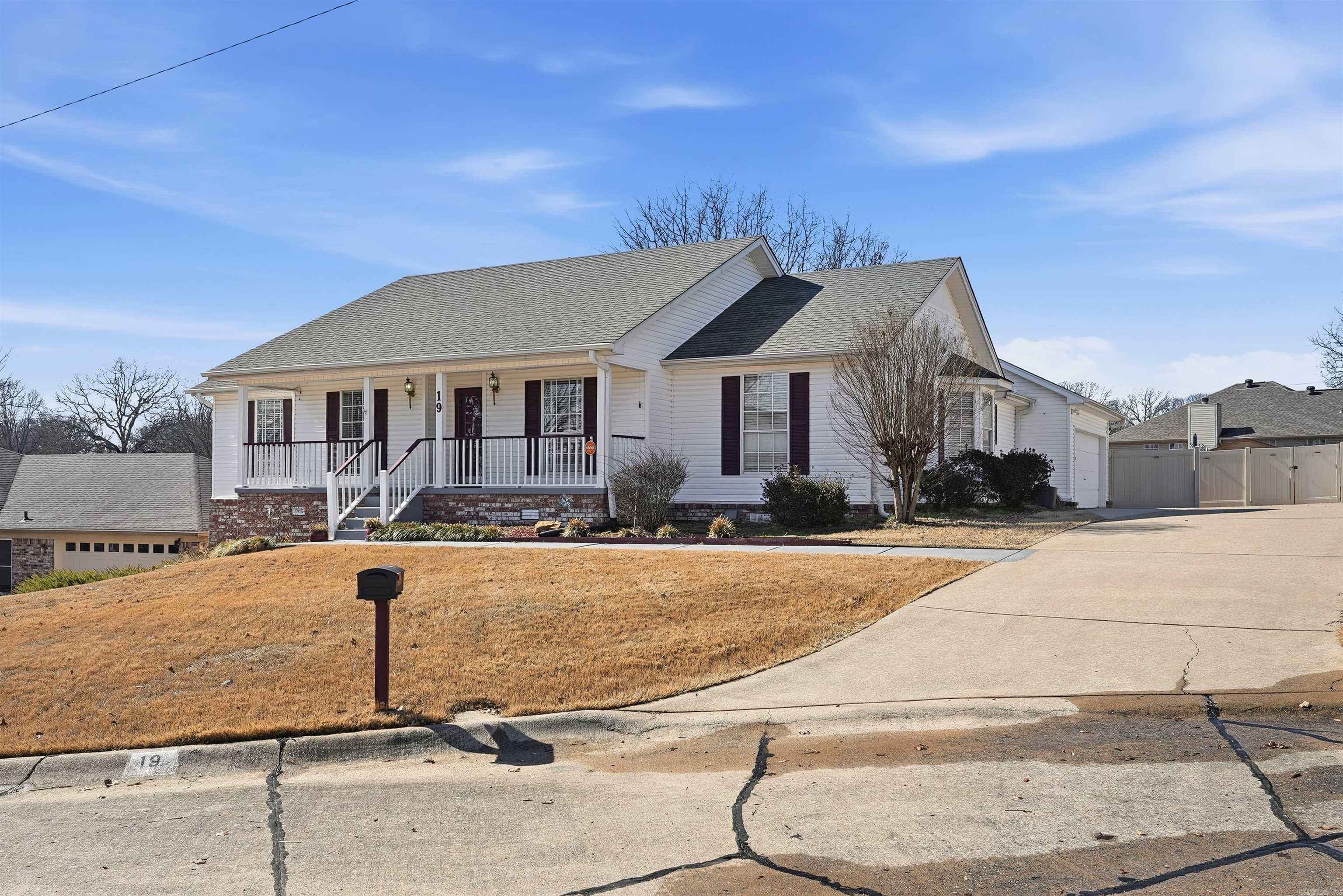 19 Post Oak Loop
