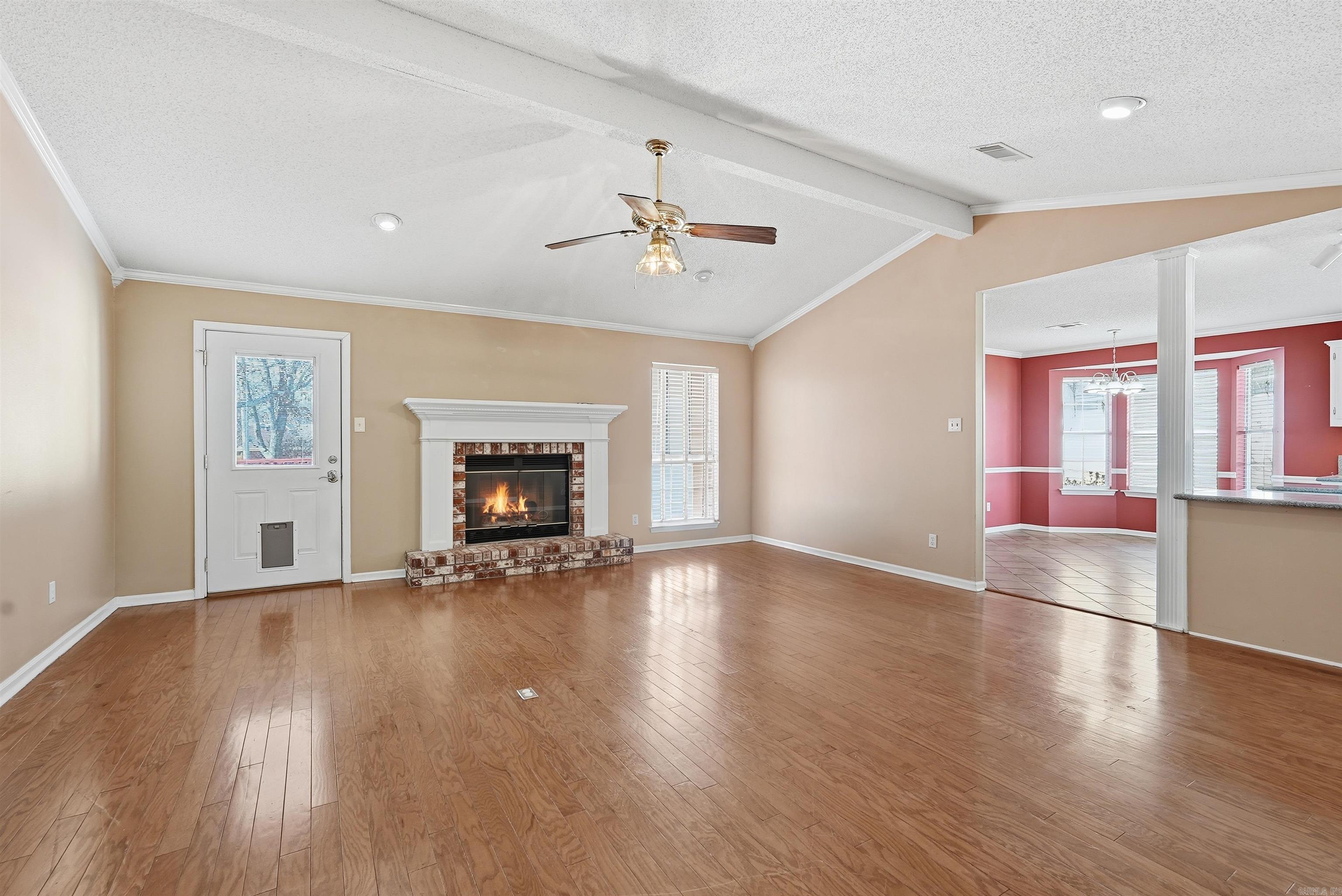 19 Post Oak Loop