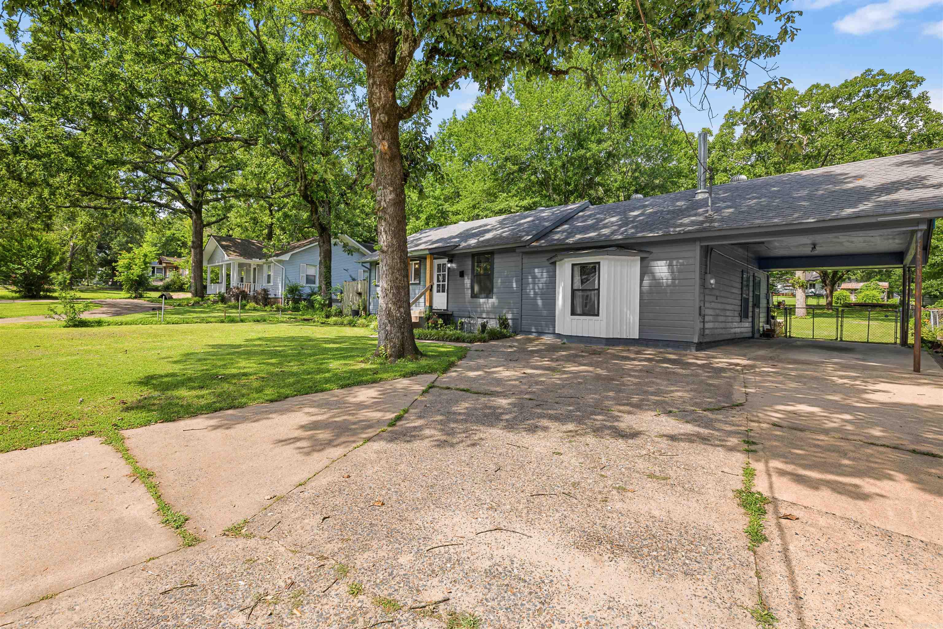 305 Glenora Avenue