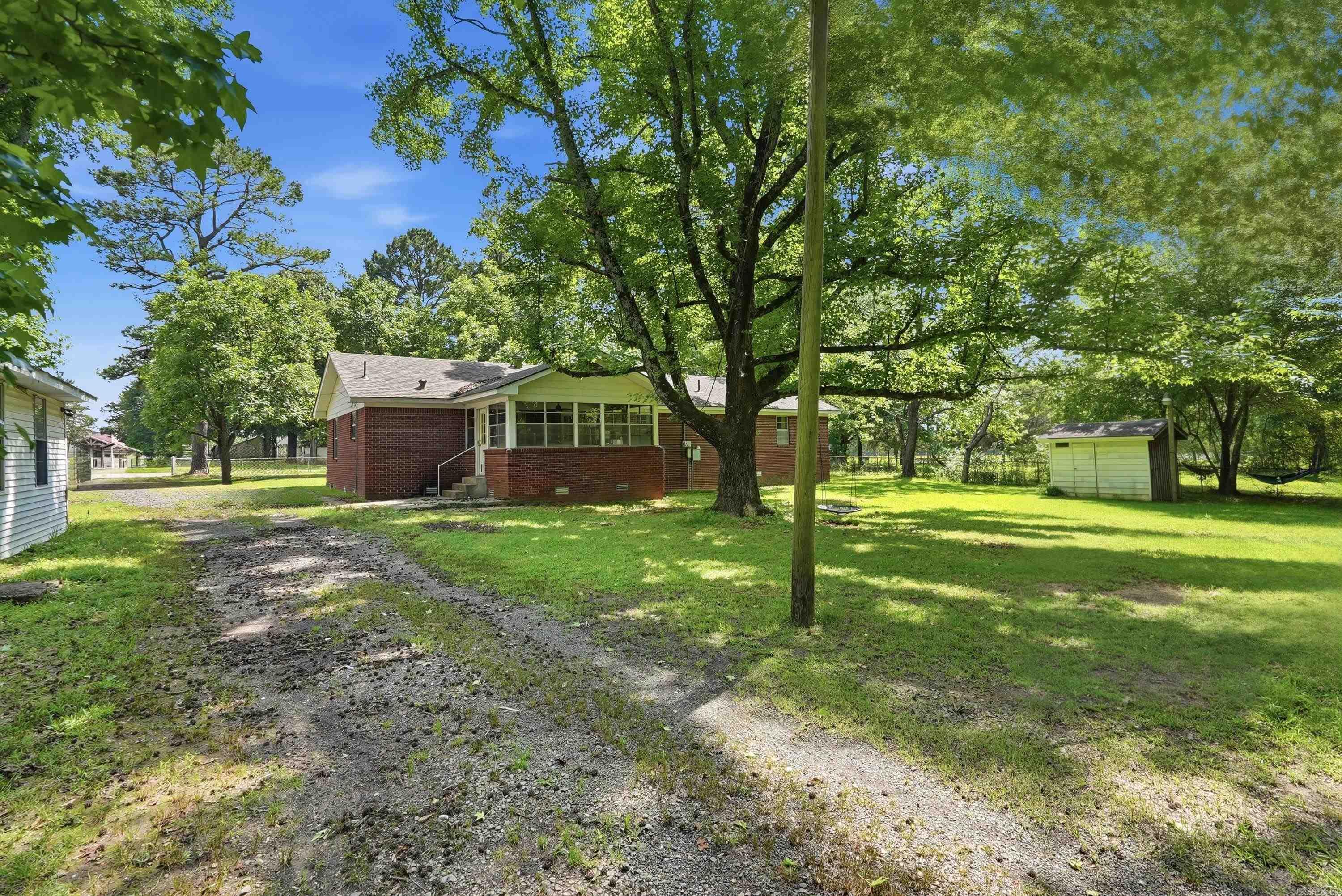 5906 W Republican Road