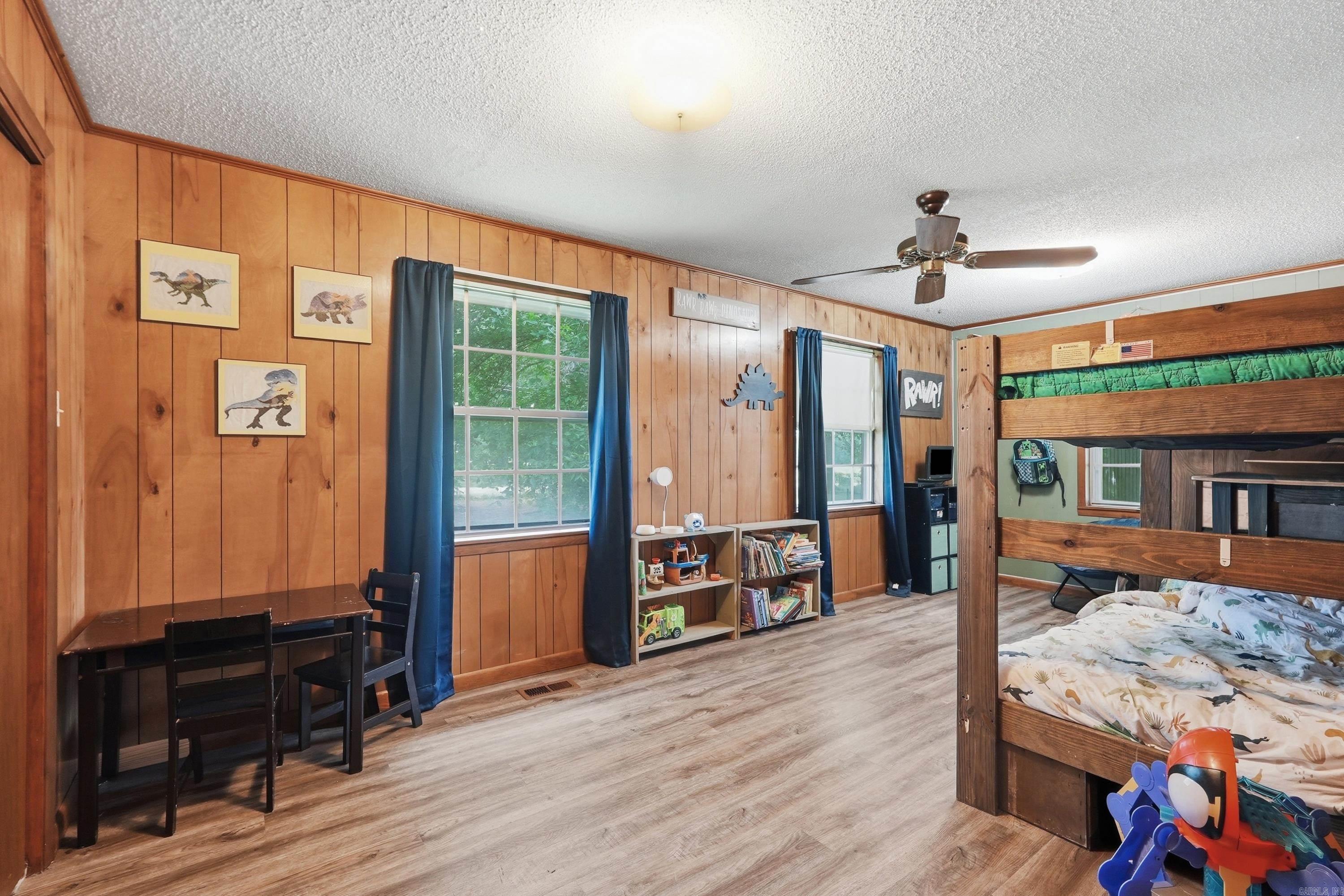 5906 W Republican Road