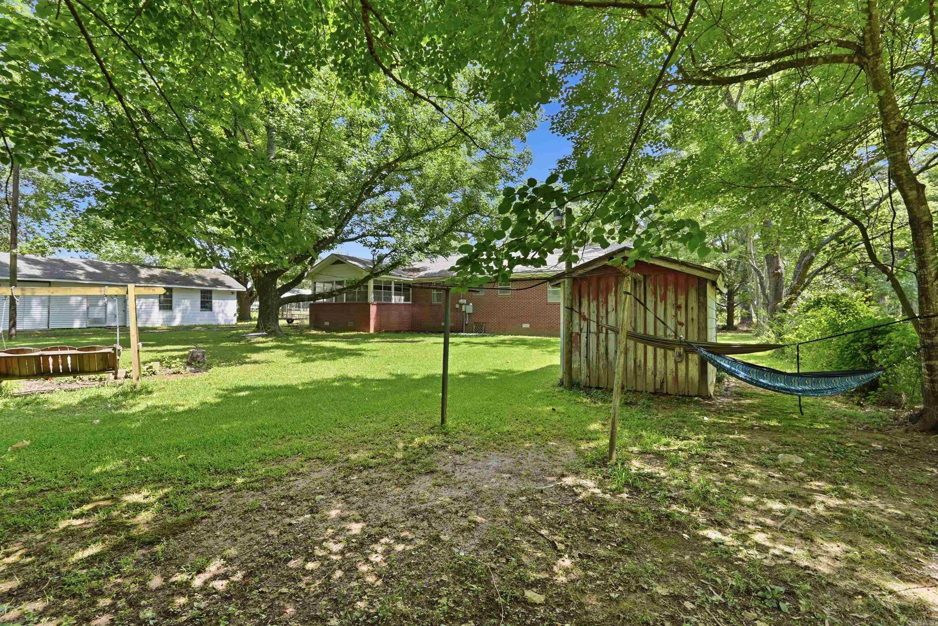 5906 W Republican Road