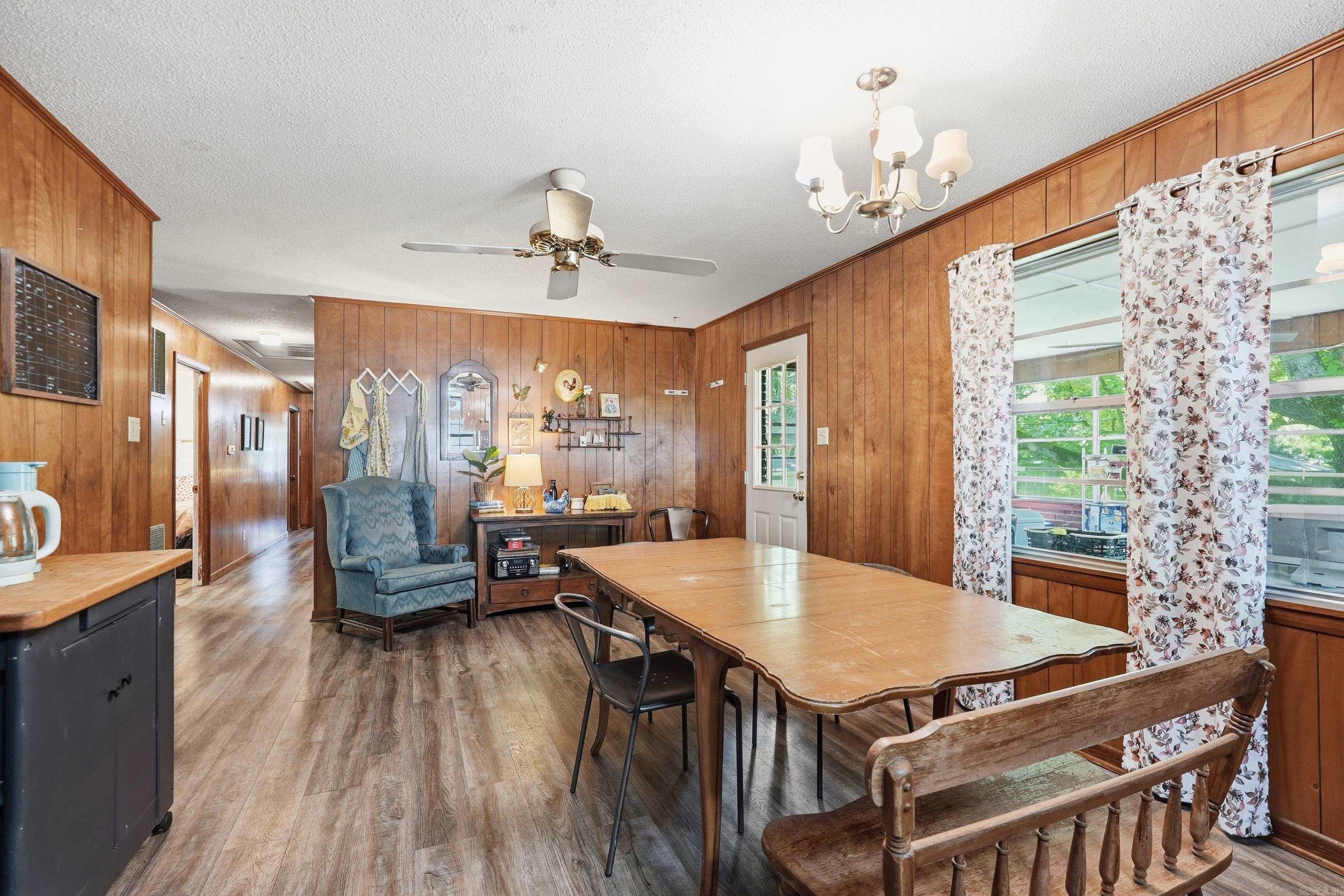 5906 W Republican Road