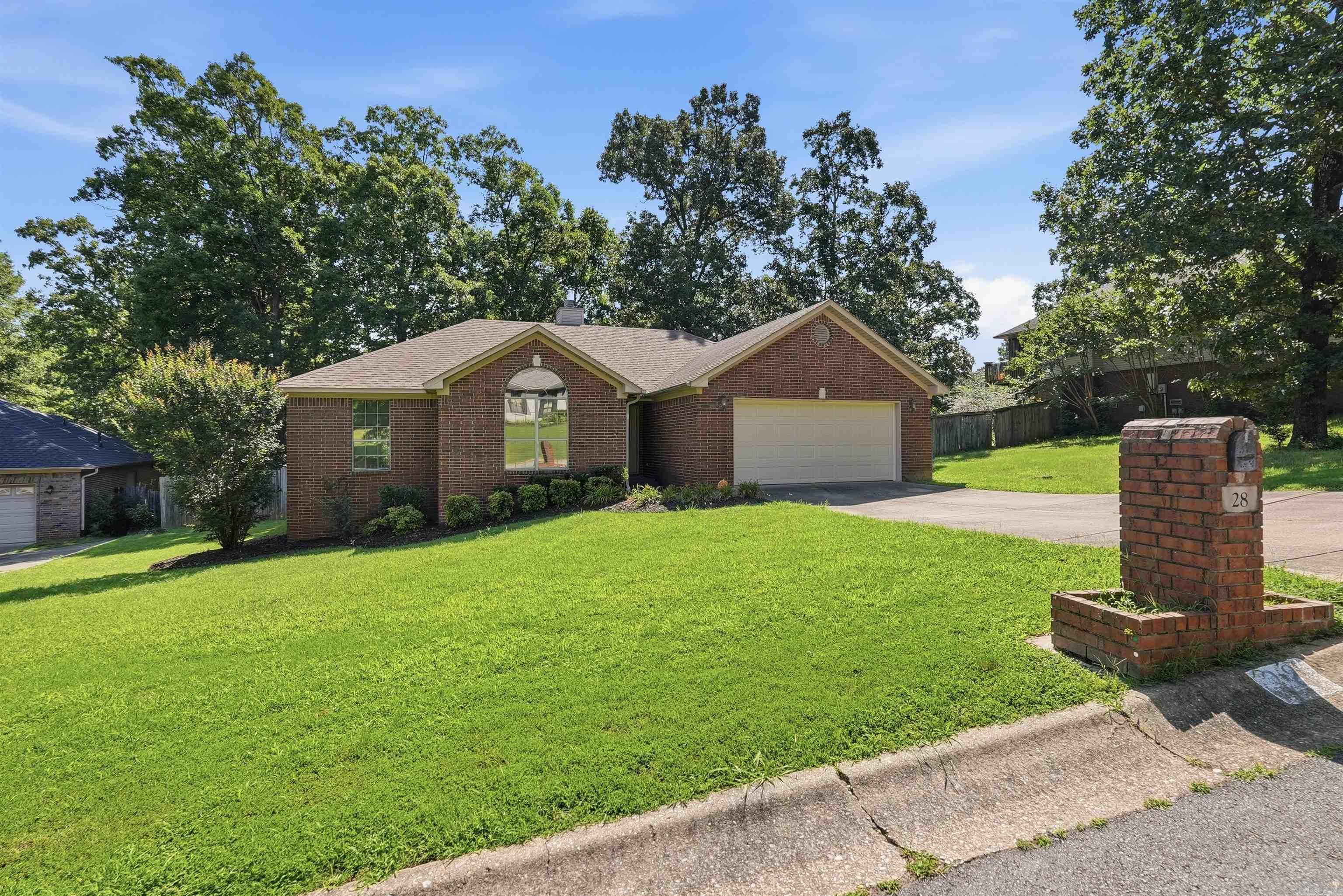28 Hudson Bay Drive