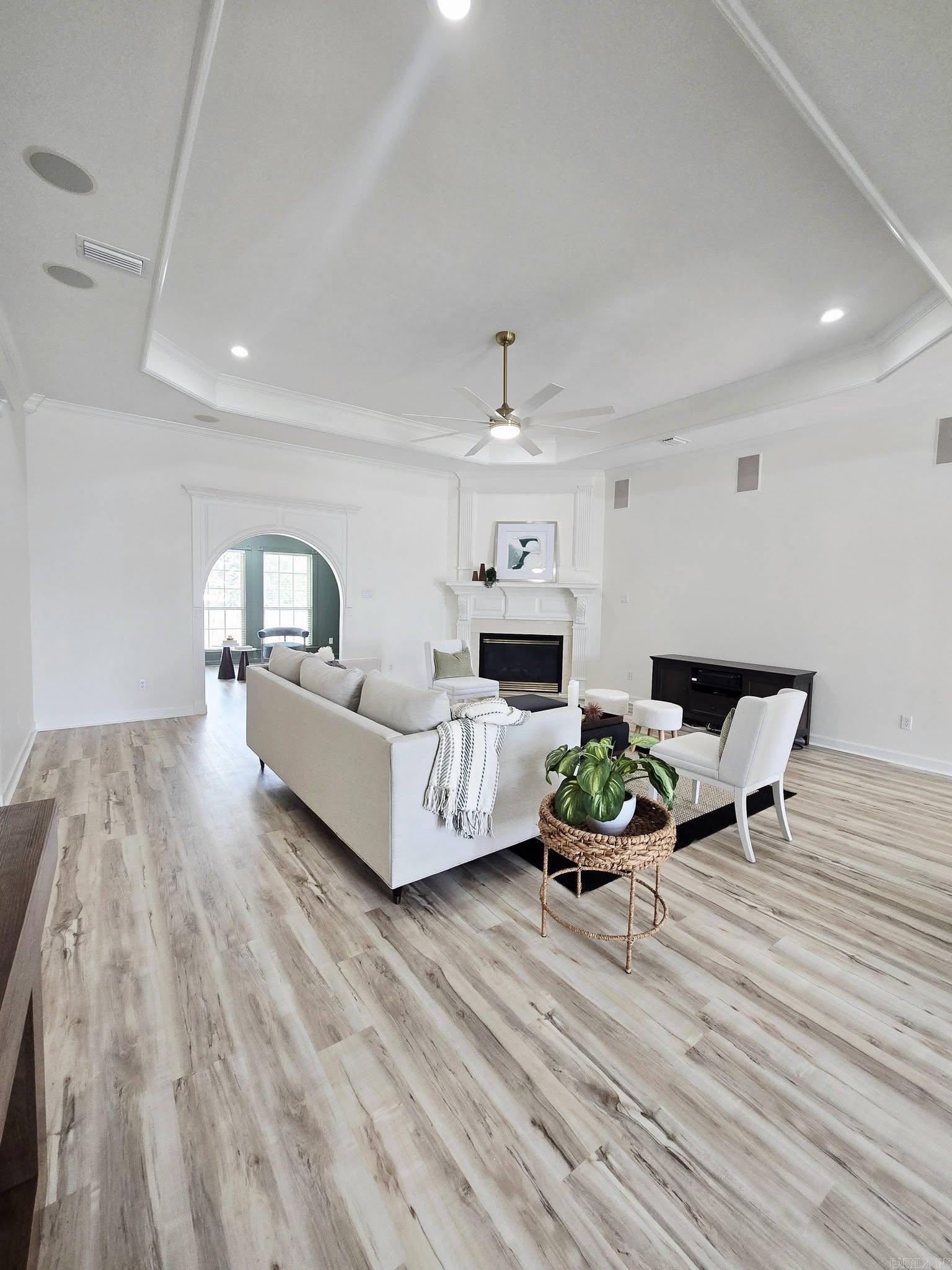 1724 Oakbrook Drive