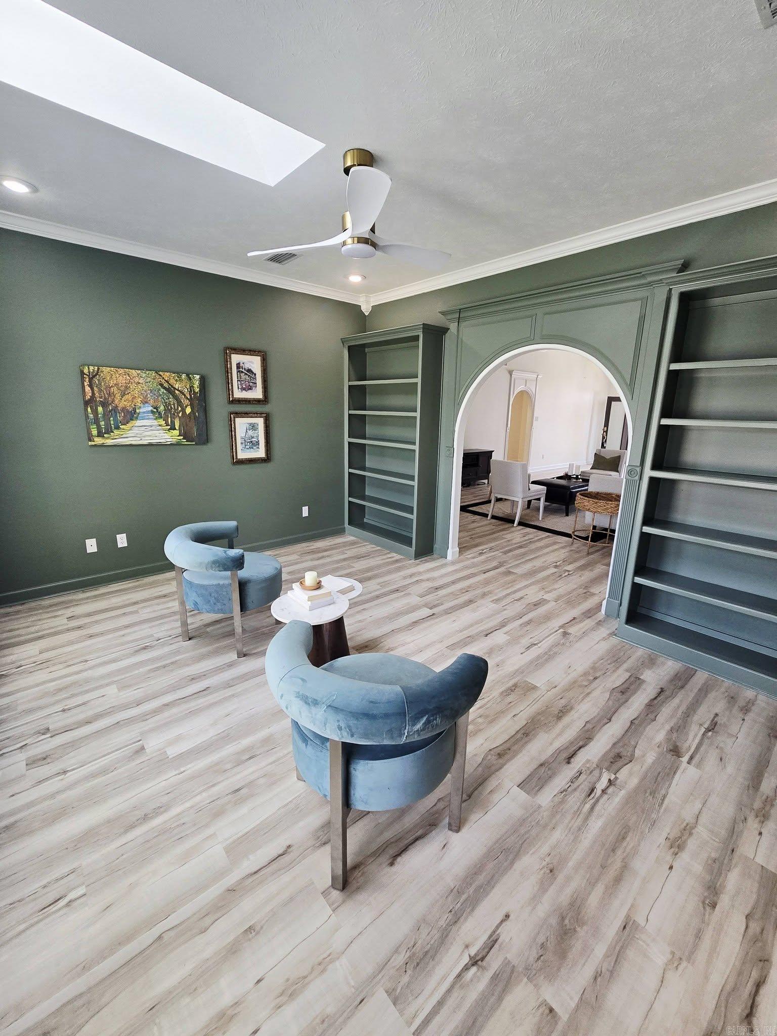 1724 Oakbrook Drive