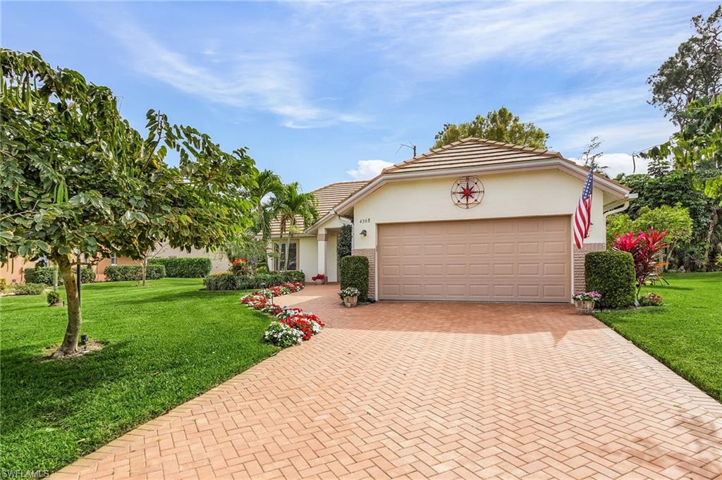 4368 Royal Wood BLVD