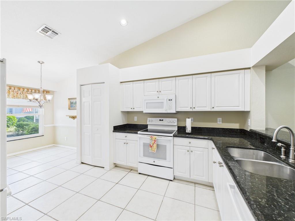 1704 Royal CIR # 602