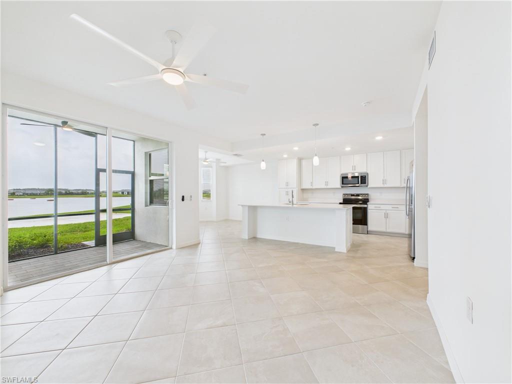 5555 DOUBLE EAGLE CIR # 3913