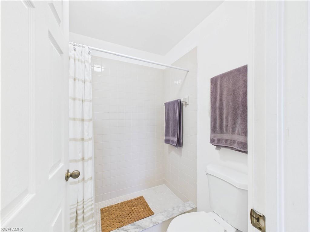 6780 Dennis CIR # M205