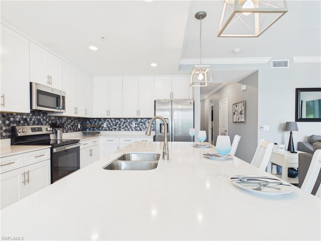 6034 National BLVD 532