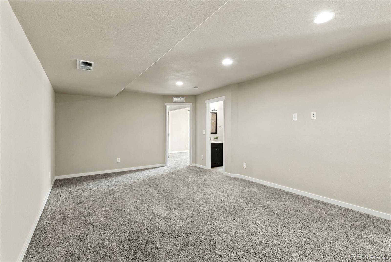2514 Ellingwood Drive