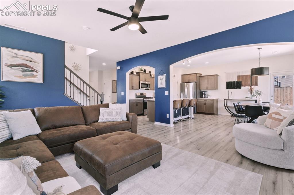8161 Berwyn Loop
