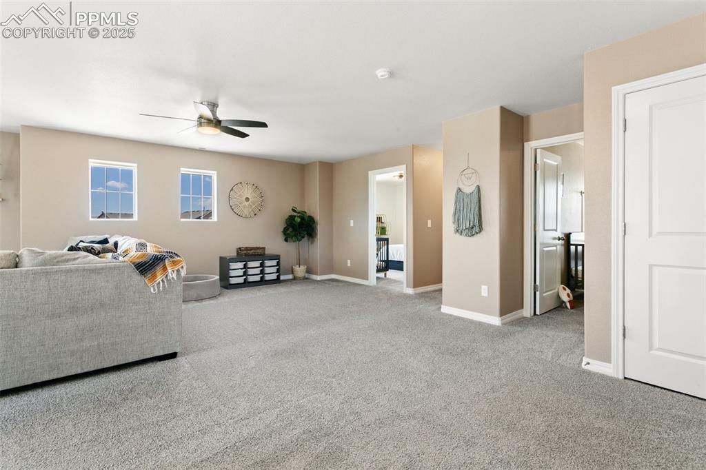 8161 Berwyn Loop