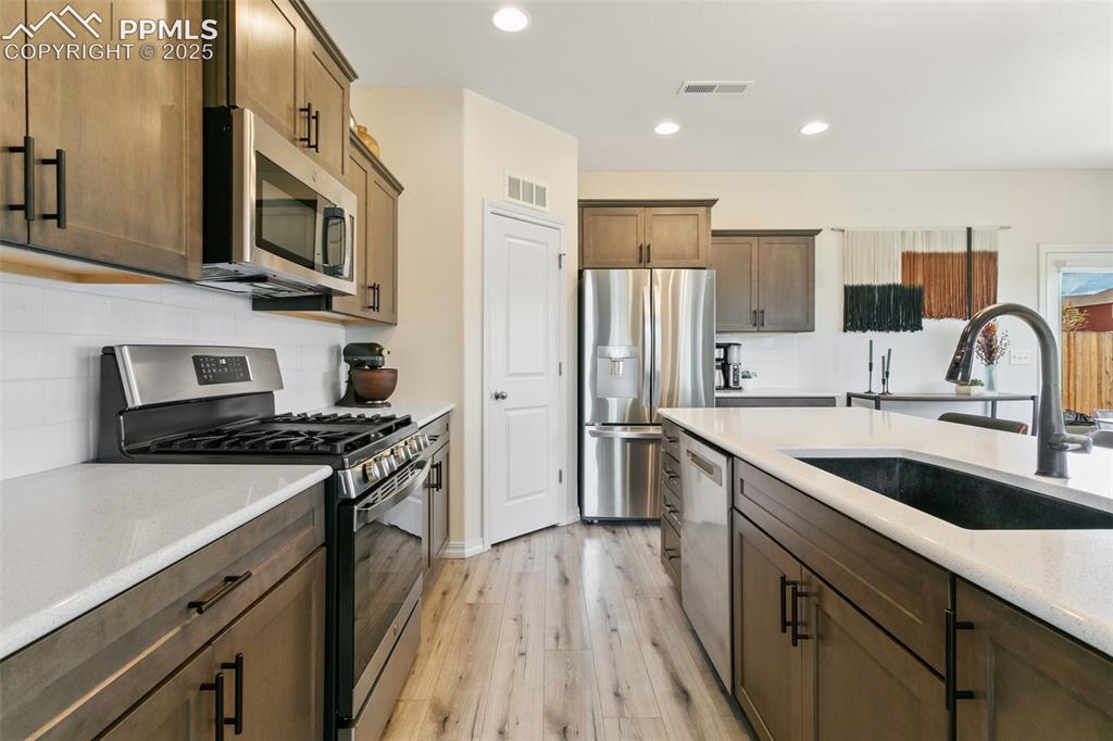 8161 Berwyn Loop