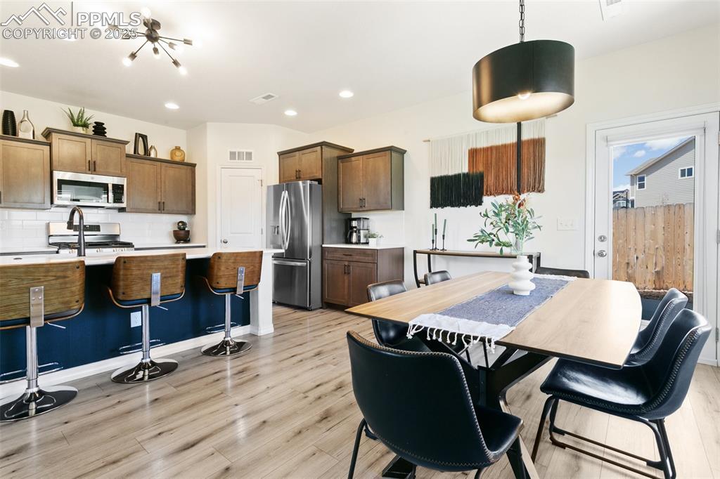 8161 Berwyn Loop