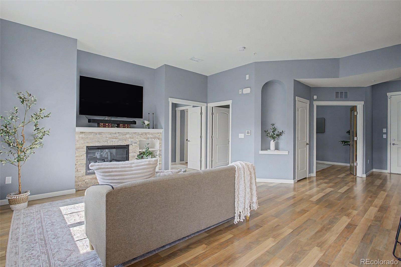 2133 Primo Road Unit: 206