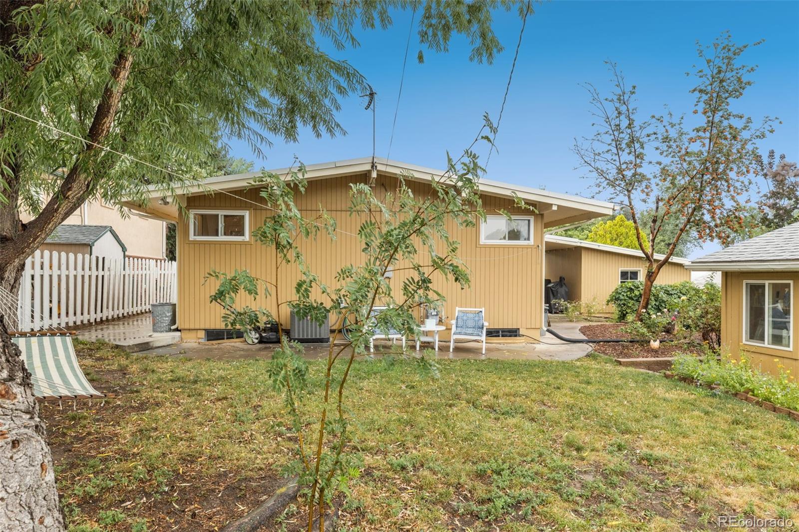 1433 Tweed Street