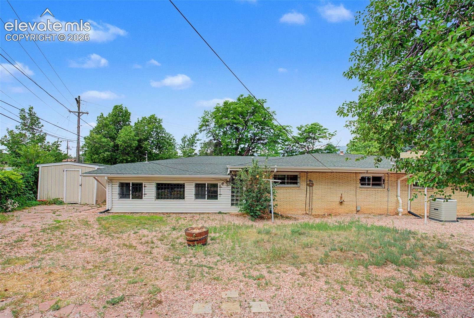 1118 Acacia Drive