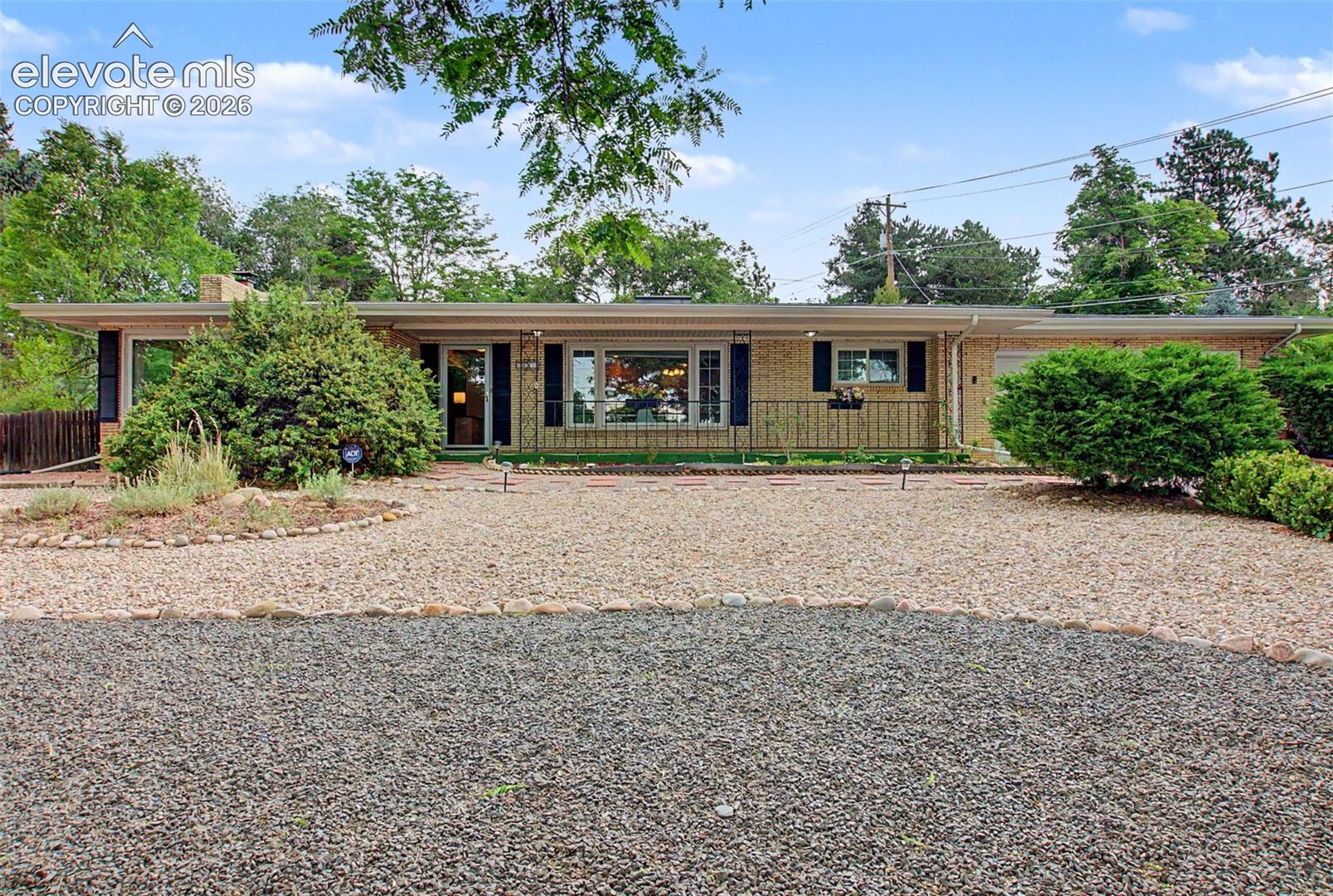 1118 Acacia Drive