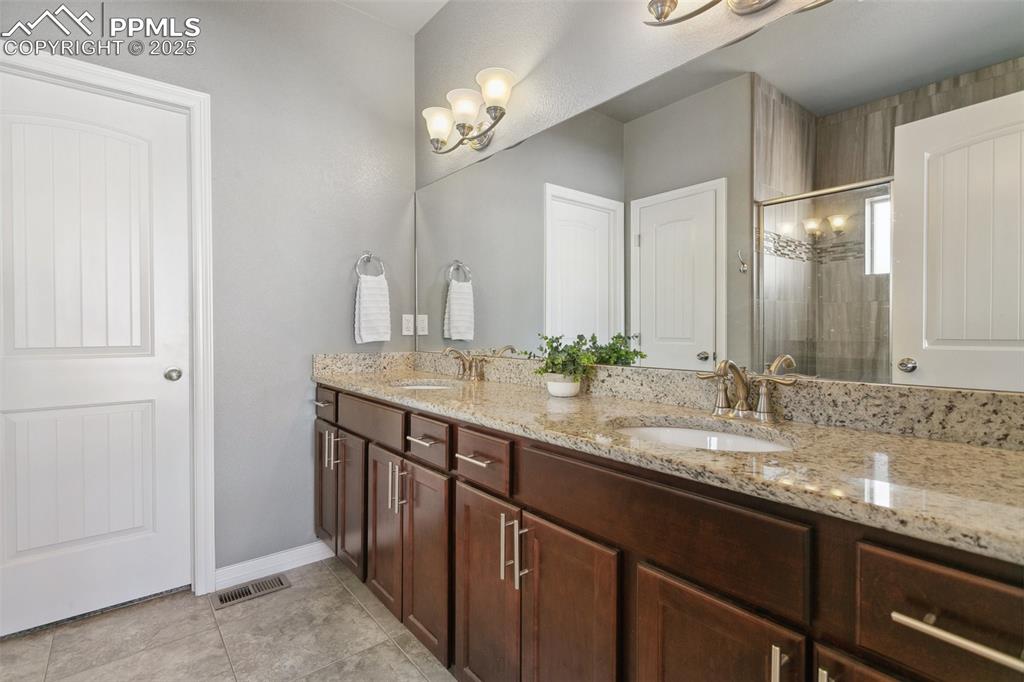 8042 Hardwood Circle