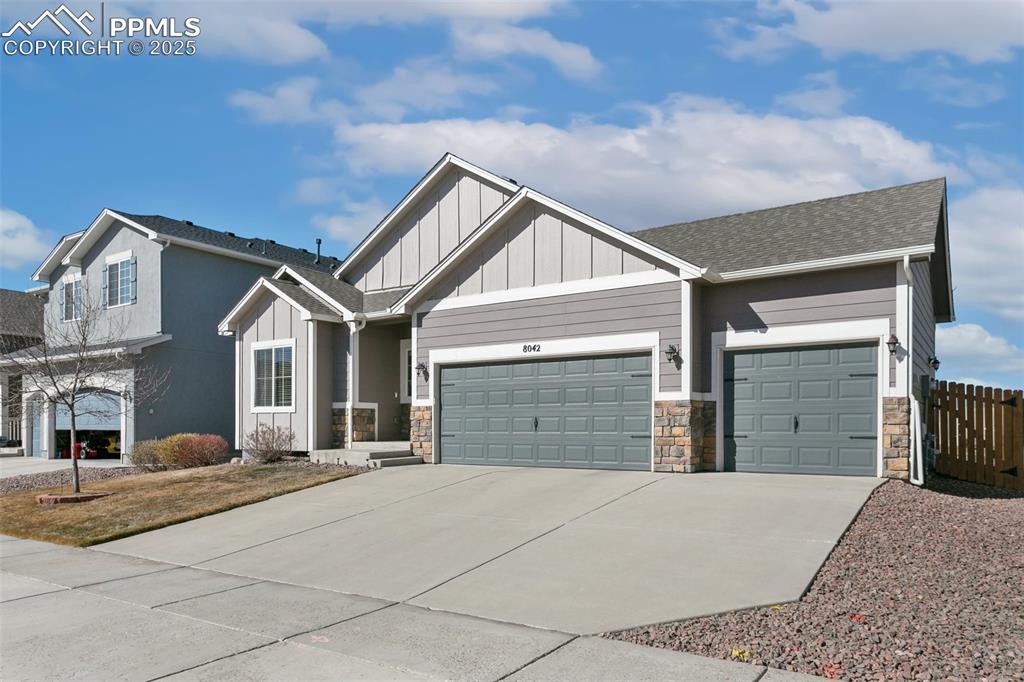 8042 Hardwood Circle