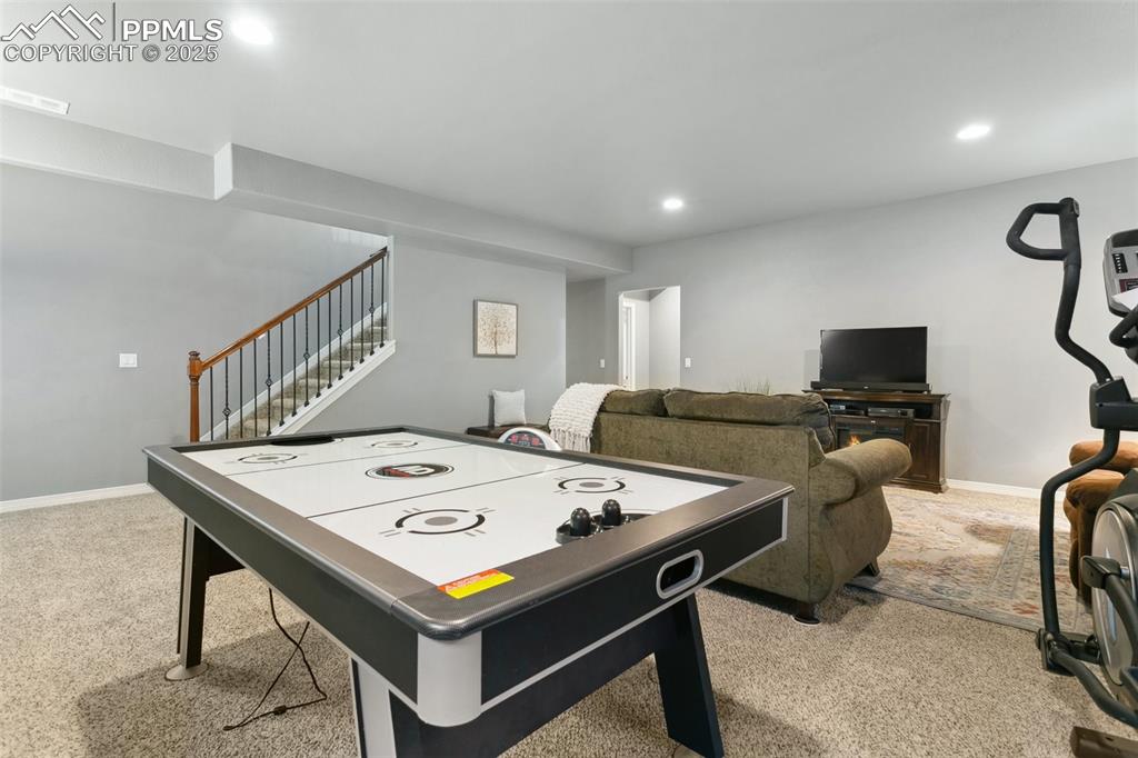 8042 Hardwood Circle