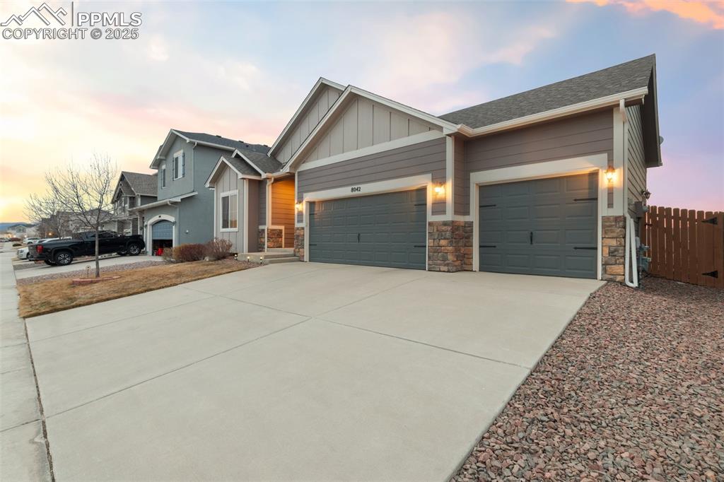 8042 Hardwood Circle