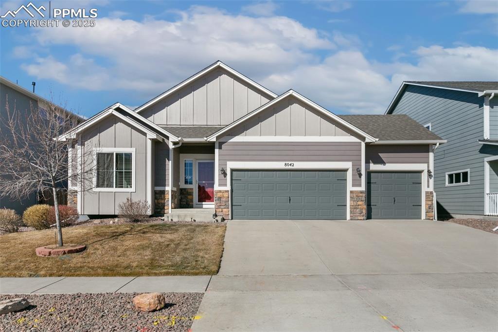 8042 Hardwood Circle