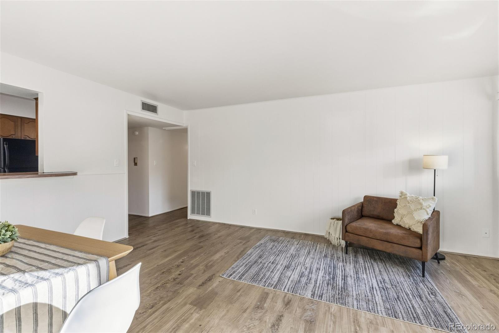 2902 Airport Road Unit: 136