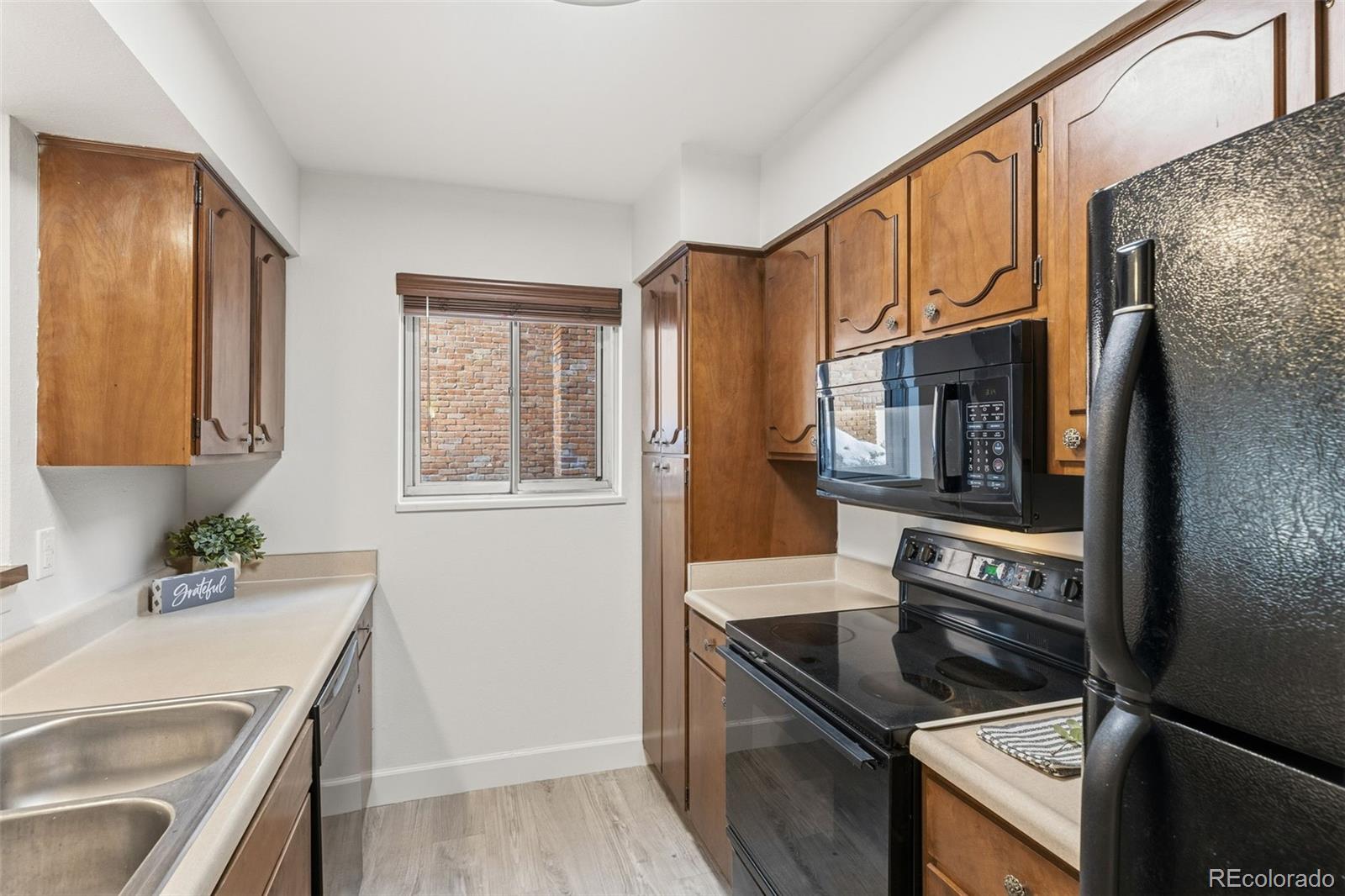 2902 Airport Road Unit: 136
