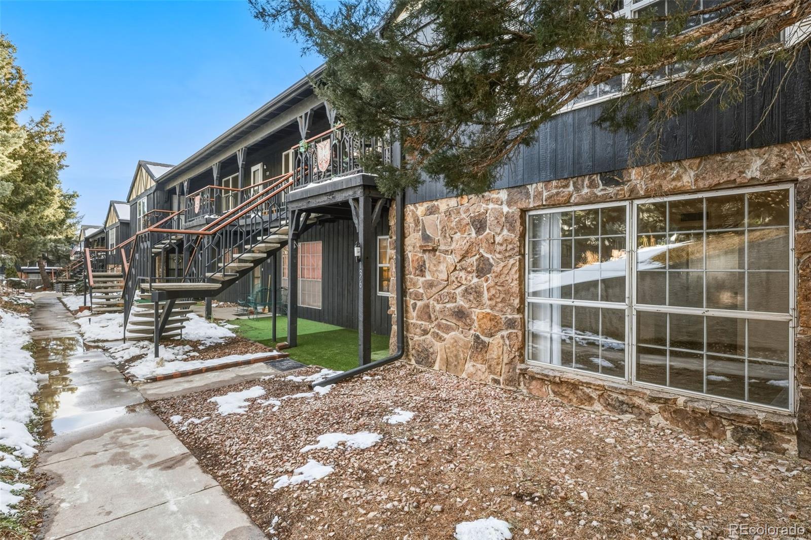2902 Airport Road Unit: 136
