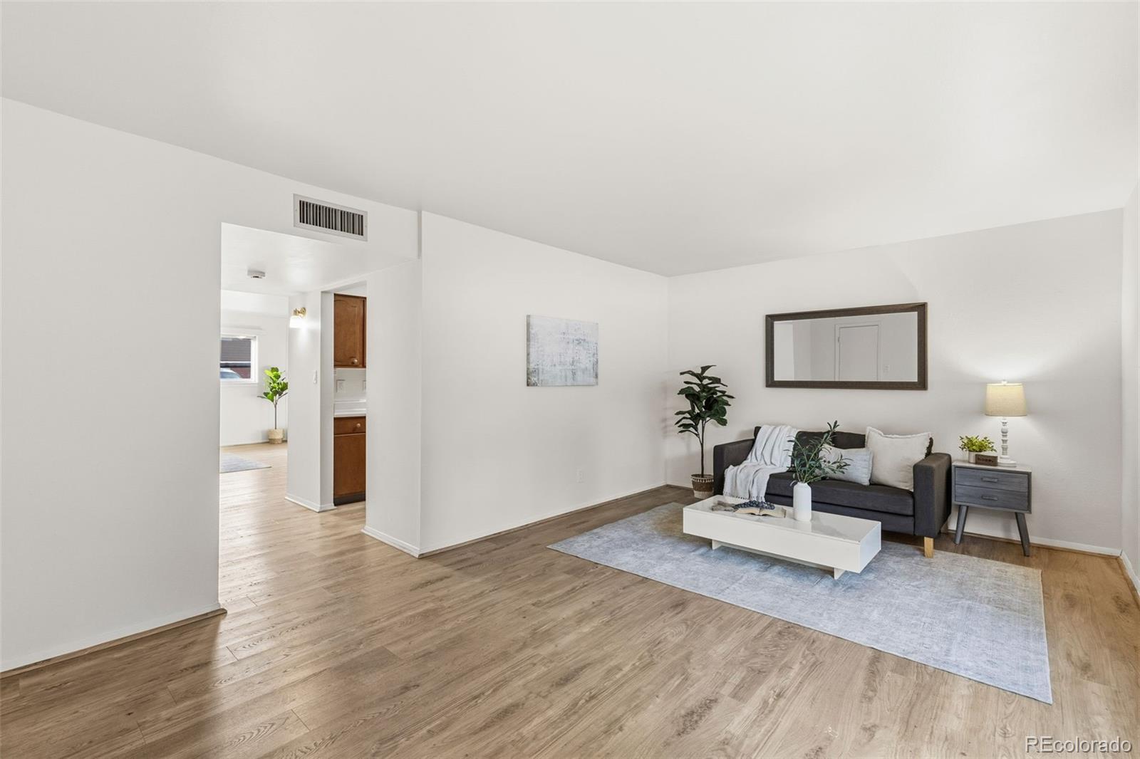 2902 Airport Road Unit: 136