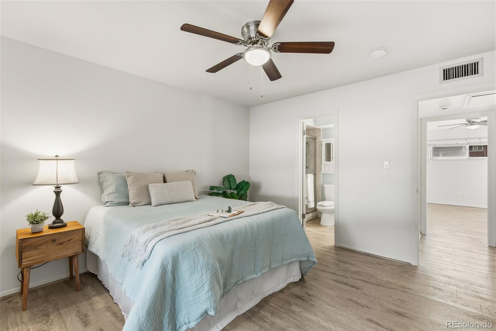 2902 Airport Road Unit: 136