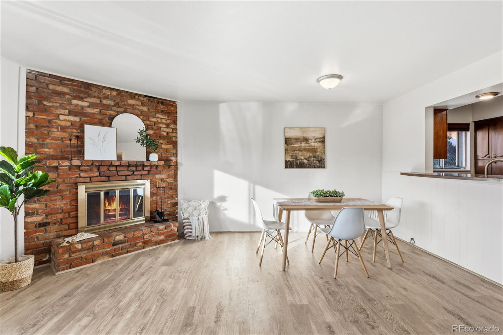 2902 Airport Road Unit: 136