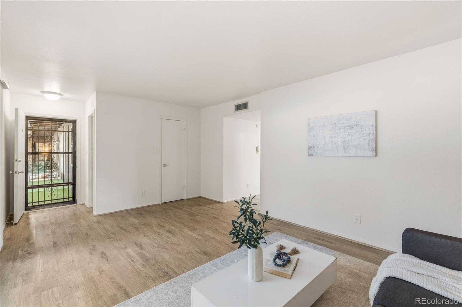 2902 Airport Road Unit: 136