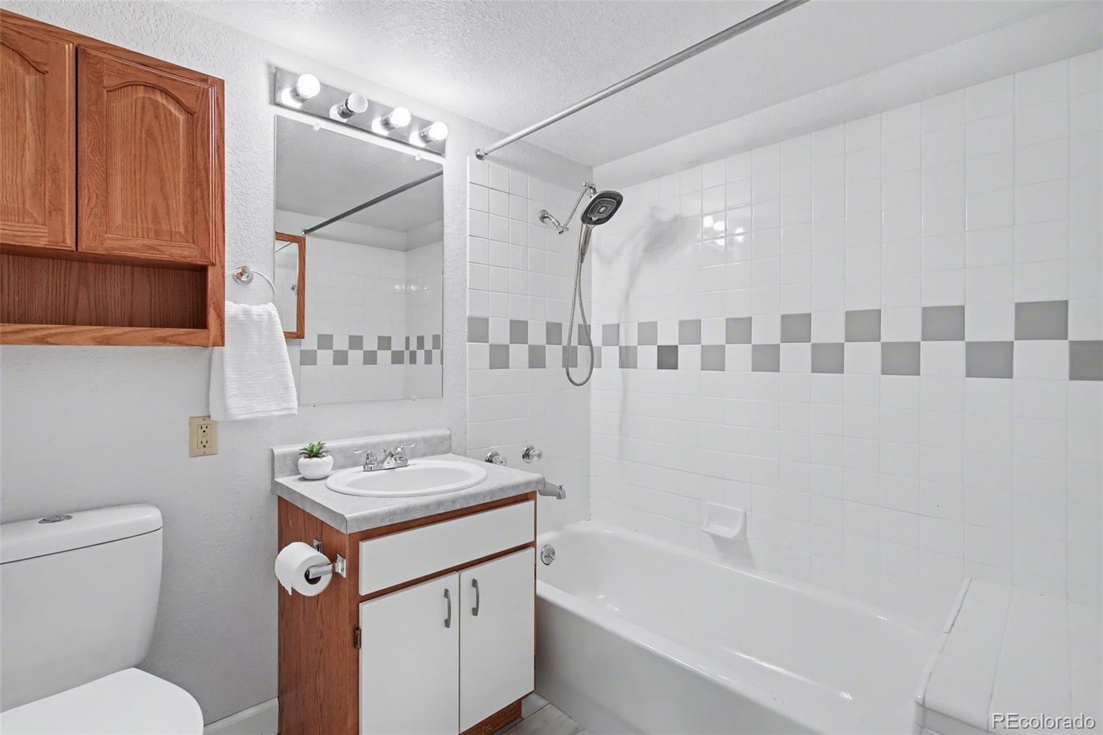 2160 Alicia Point Unit: 101