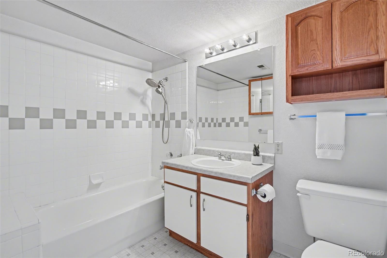 2160 Alicia Point Unit: 101